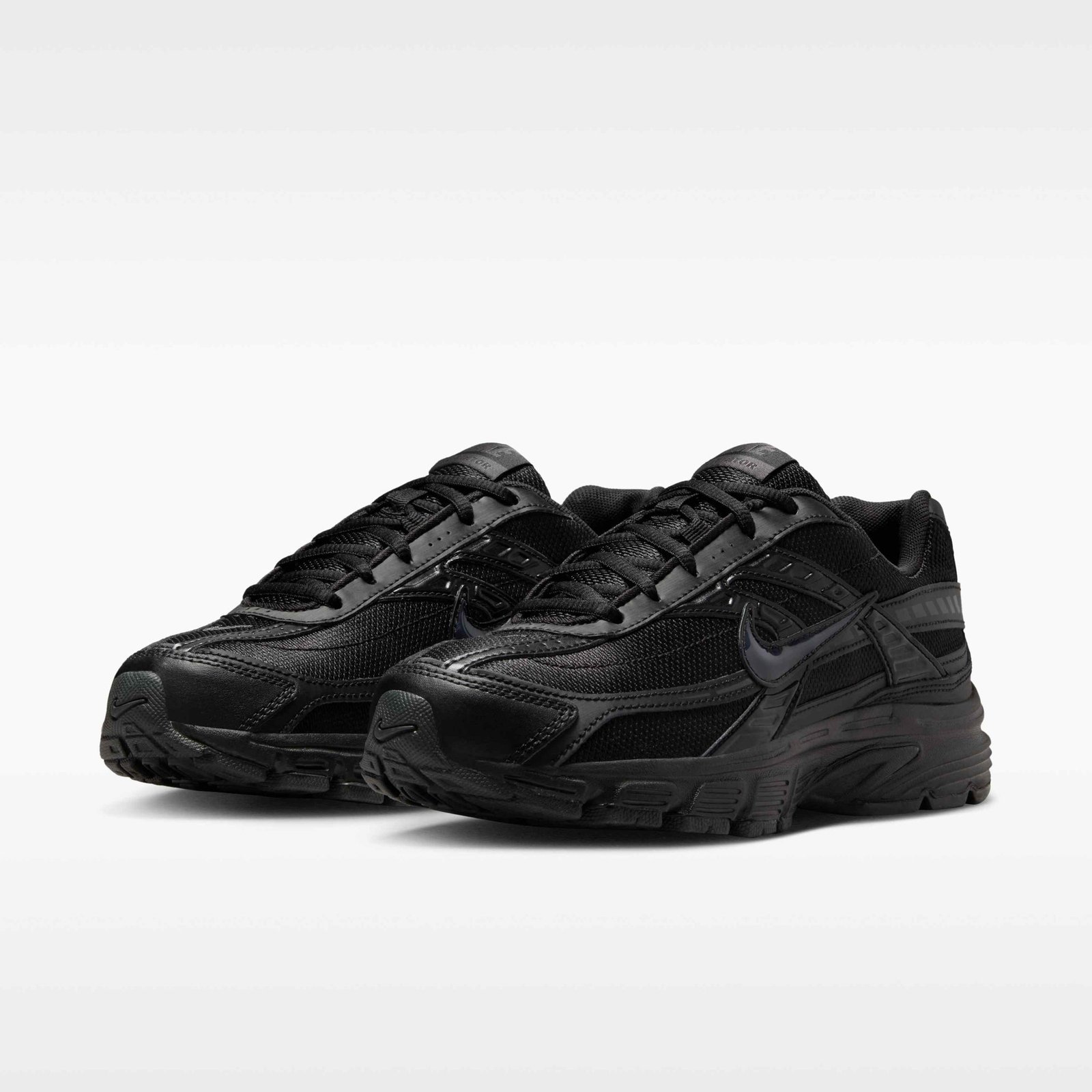 Nike Initiator Women's Shoes - Black/Dark Smoke Grey - Image 5