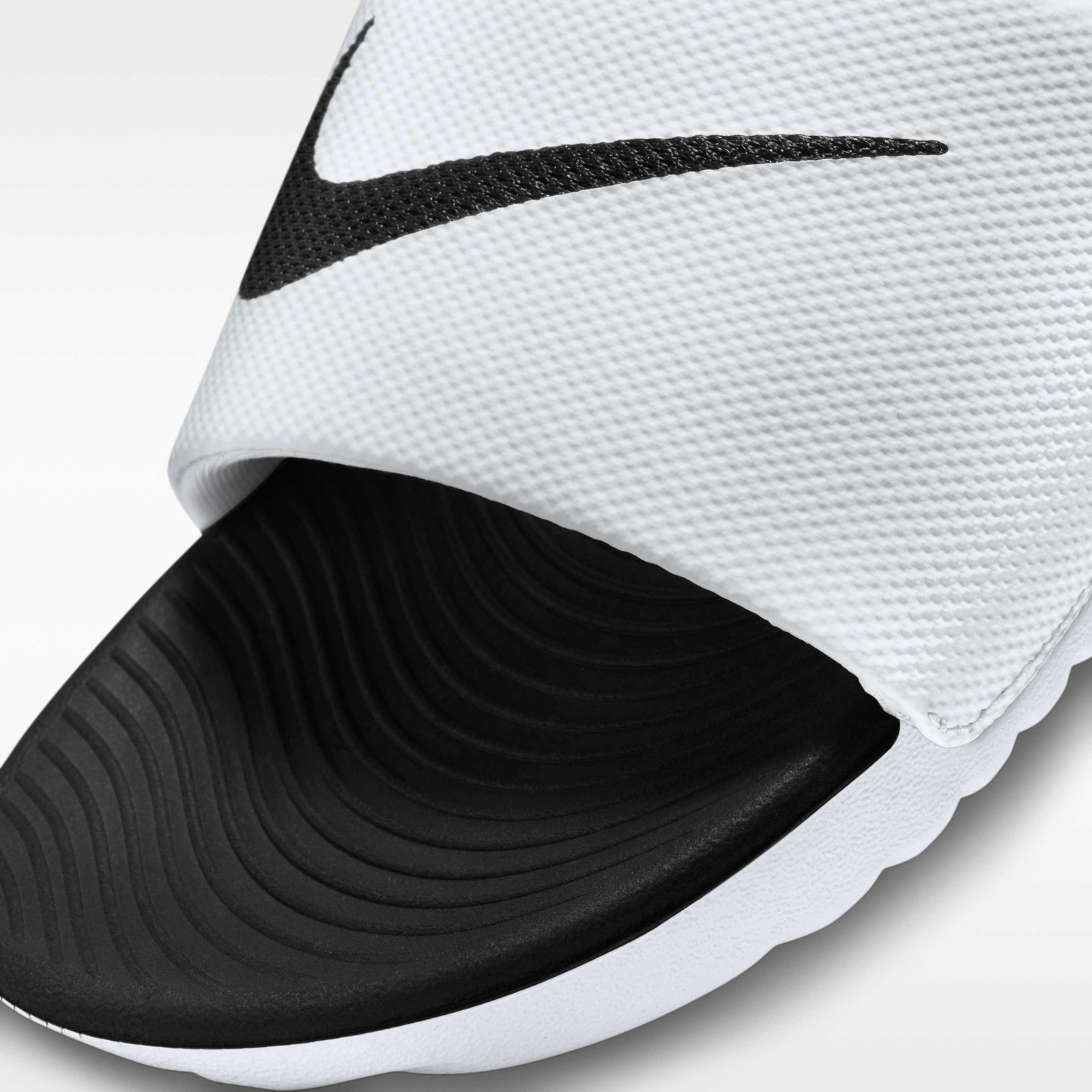 Nike Kawa Younger/Older Kids' Slides - White/Black - Image 6