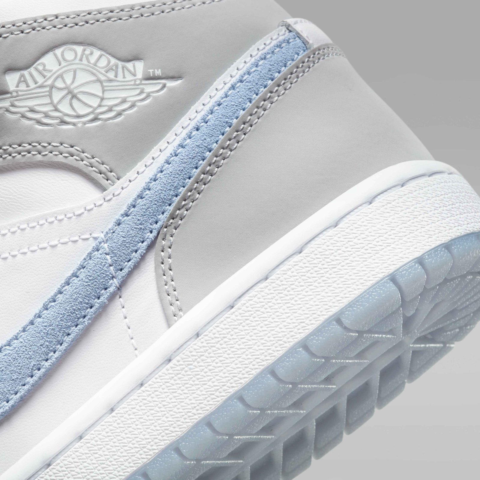 Air Jordan 1 Mid Women's Shoes - White/Wolf Grey/Aluminium - Image 8
