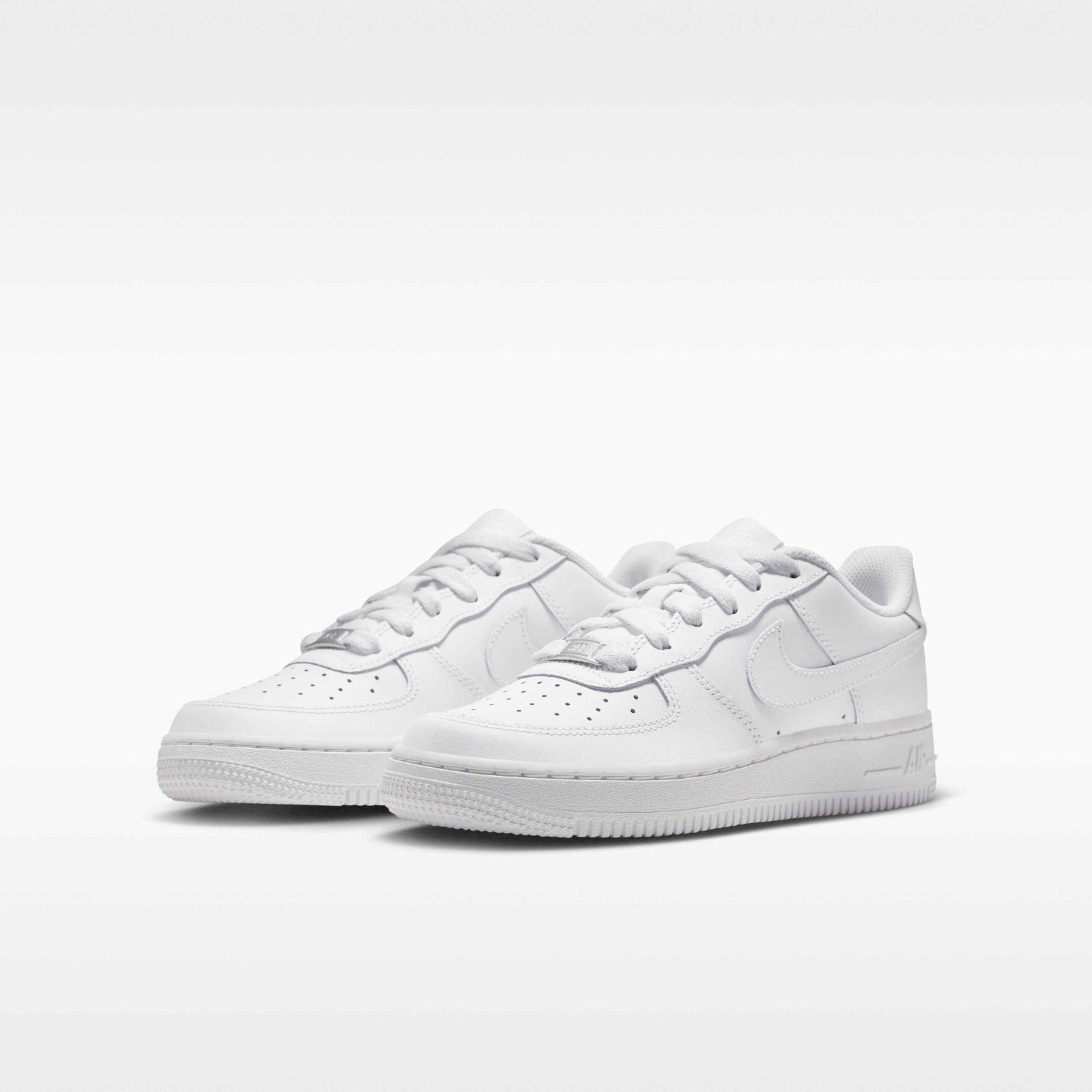 Nike Air Force 1 LE Older Kids' Shoe - White/White - Image 5