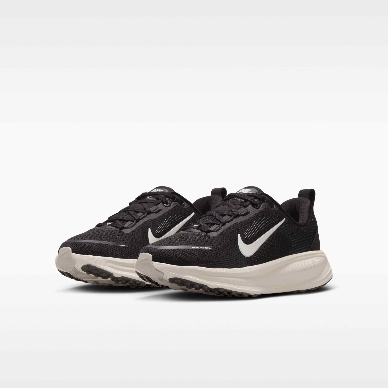 Nike Vomero 18 Older Kids' Road Running Shoes - Black/Coconut Milk/Iron Ore/Summit White - Image 5