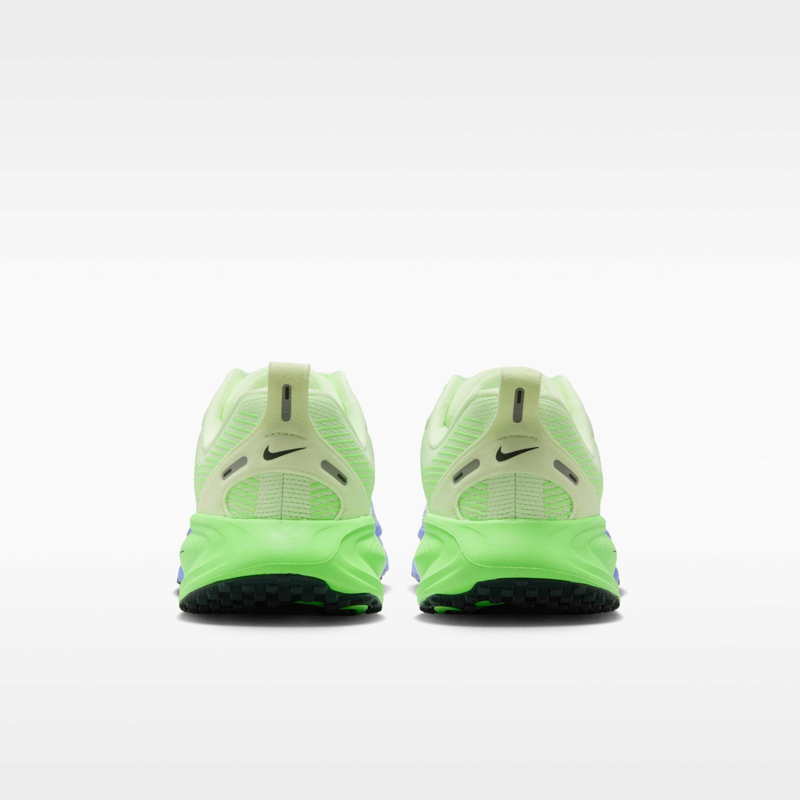 Nike Vomero 18 Older Kids' Road Running Shoes - Volt Tint/Volt Tint/Sapphire/Black Spruce - Image 6