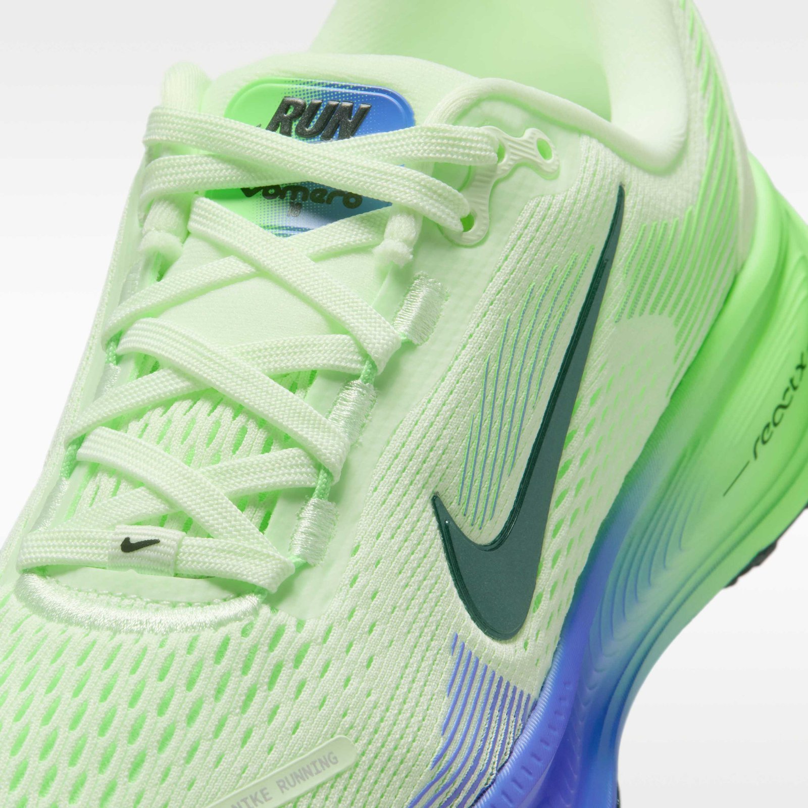 Nike Vomero 18 Older Kids' Road Running Shoes - Volt Tint/Volt Tint/Sapphire/Black Spruce - Image 7