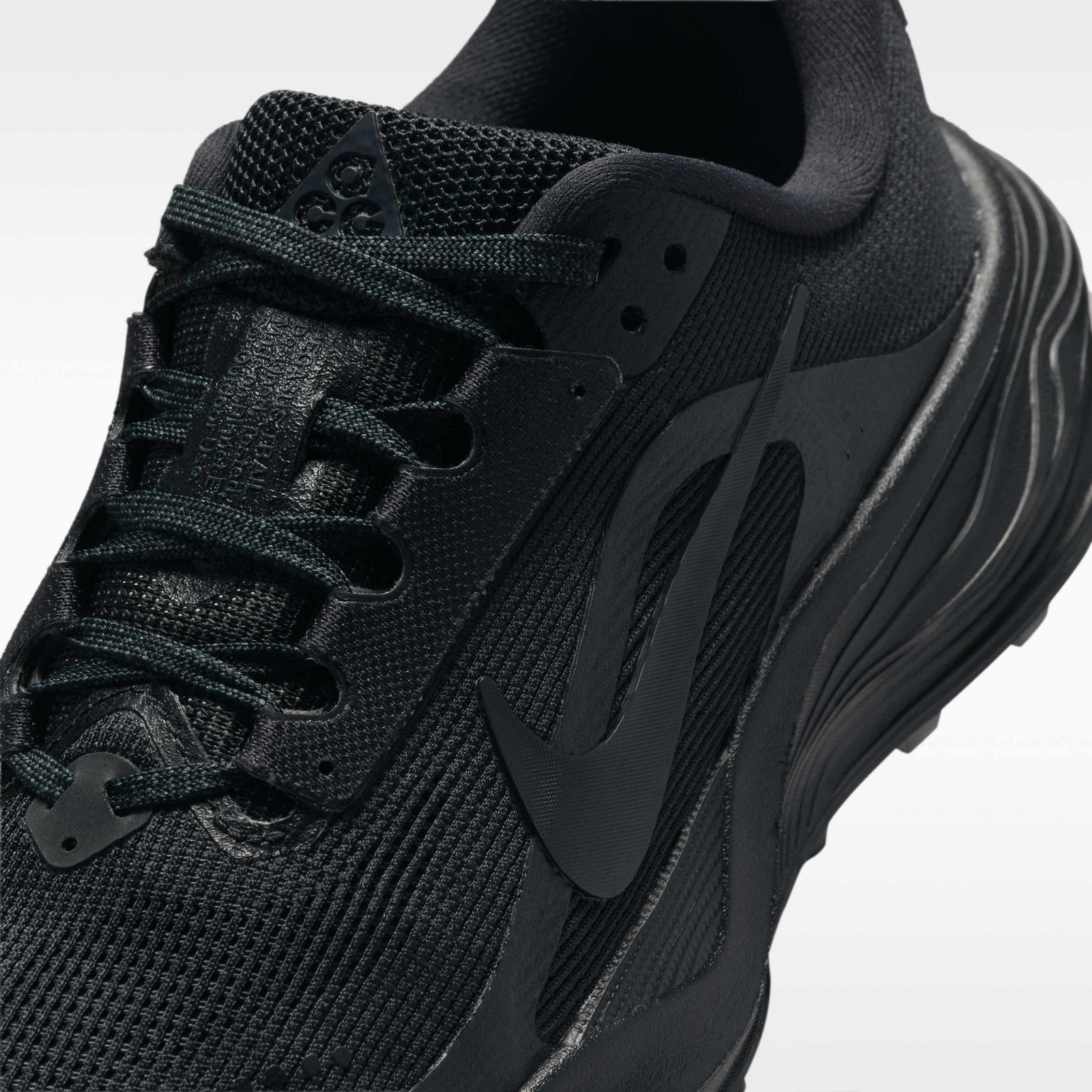 Nike ACG Pegasus Trail Older Kids' Running Shoes - Black/Anthracite/Black - Image 7