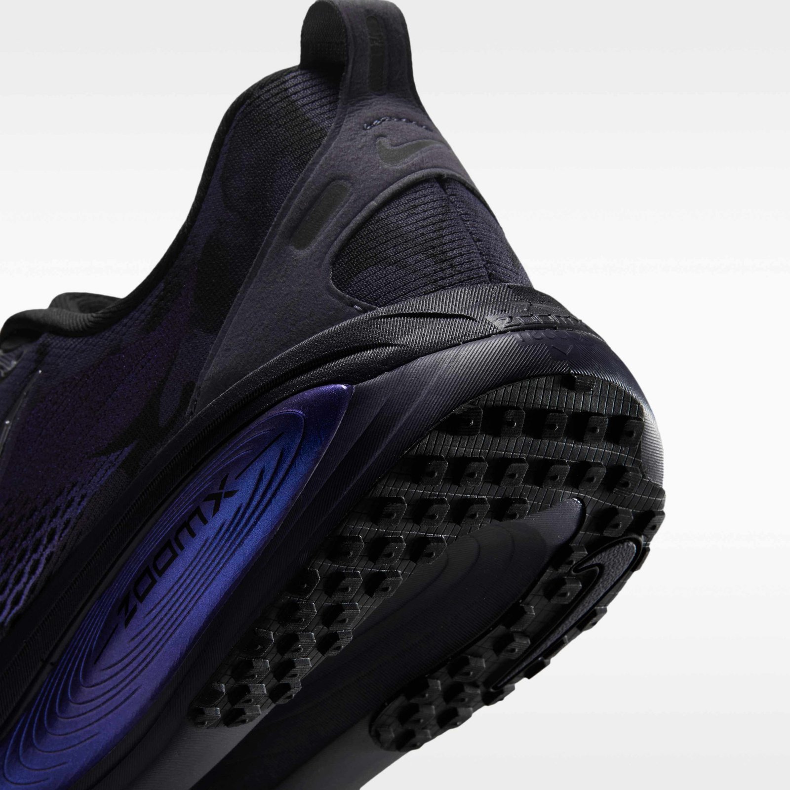Nike Vomero 18 Men's Road Running Shoes - Gridiron/Black/Multi-Colour - Image 8