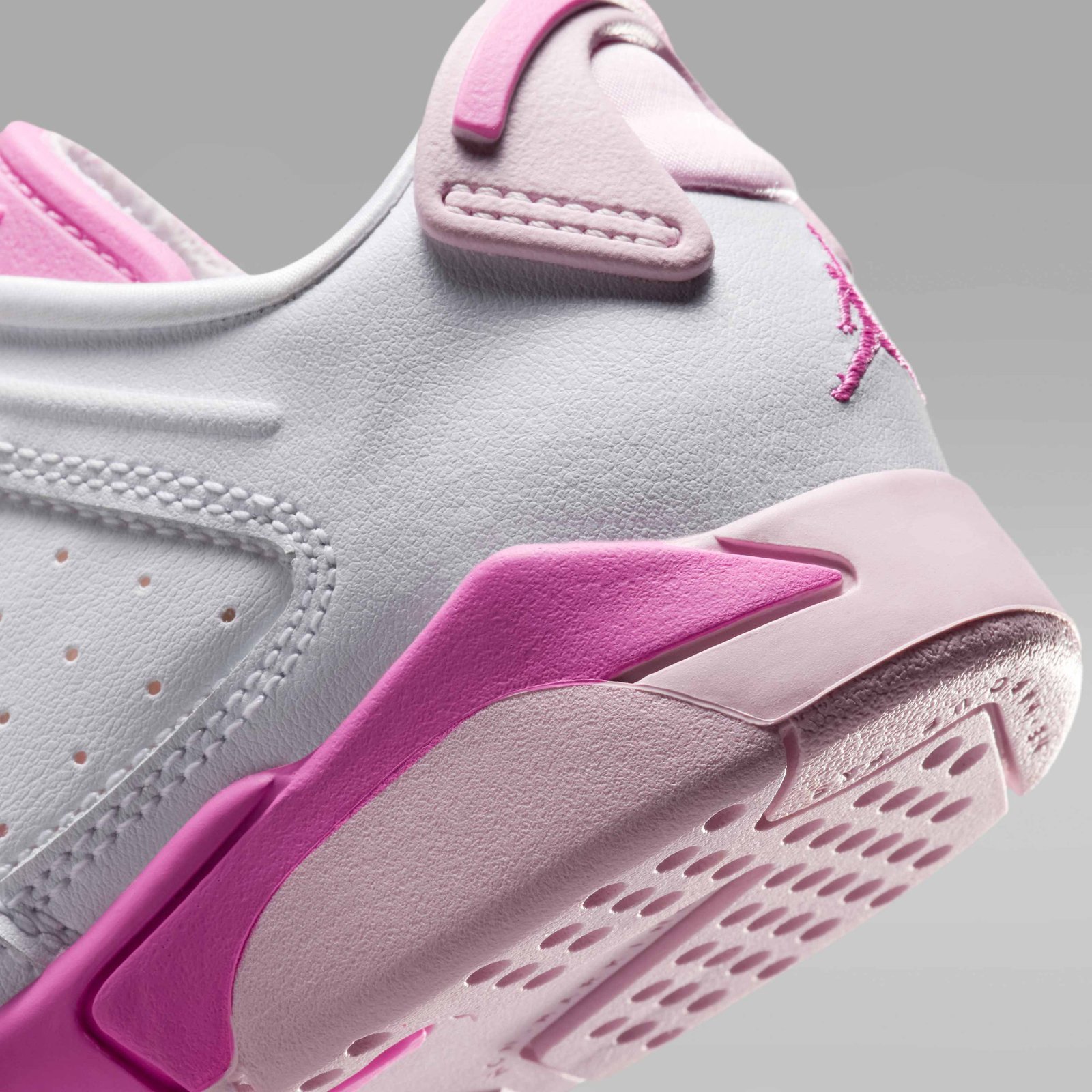 Jordan 6 Retro Low Younger Kids' Shoes - White/Pink Foam/Playful Pink - Image 8