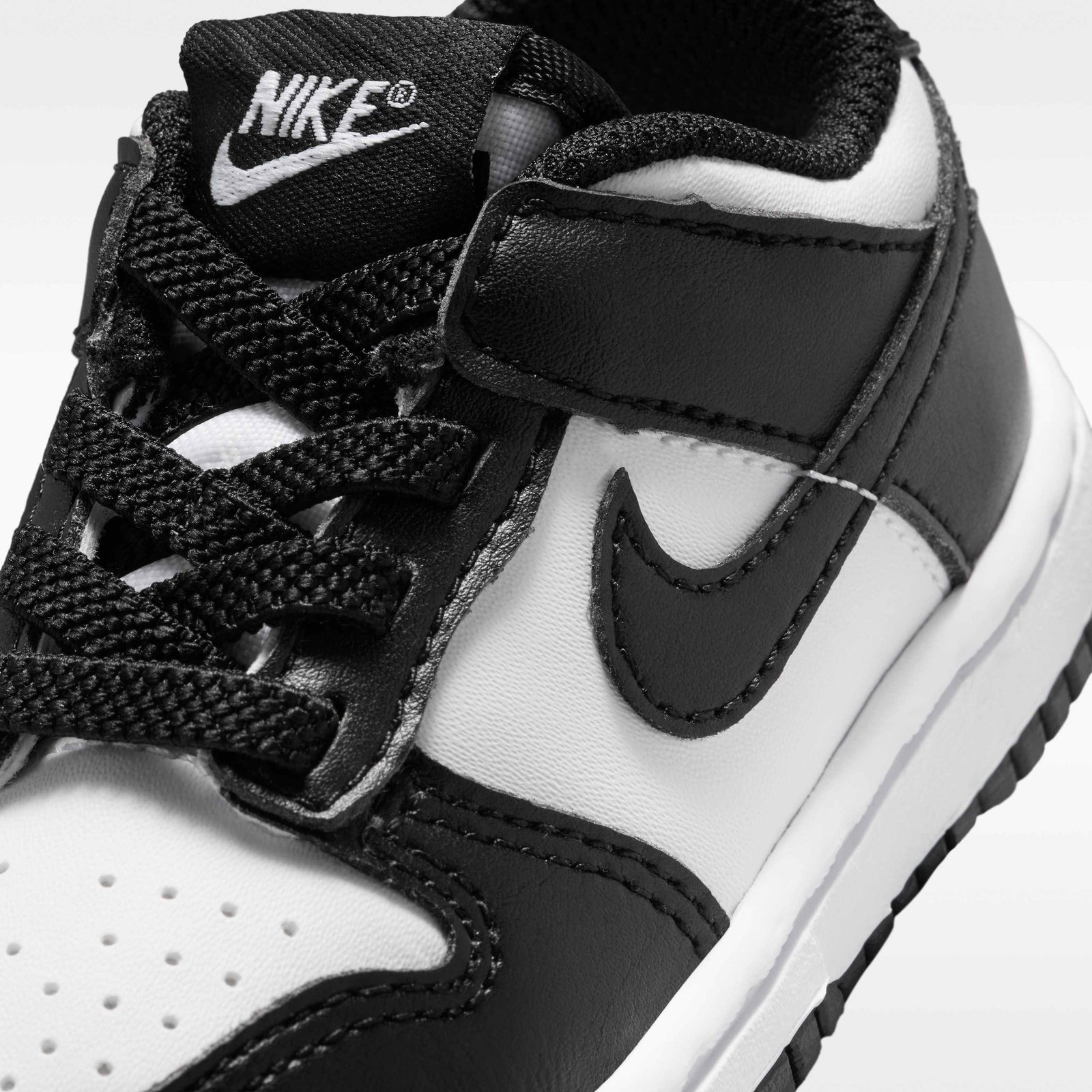 Nike Dunk Low Baby/Toddler Shoes - White/White/Black - Image 7
