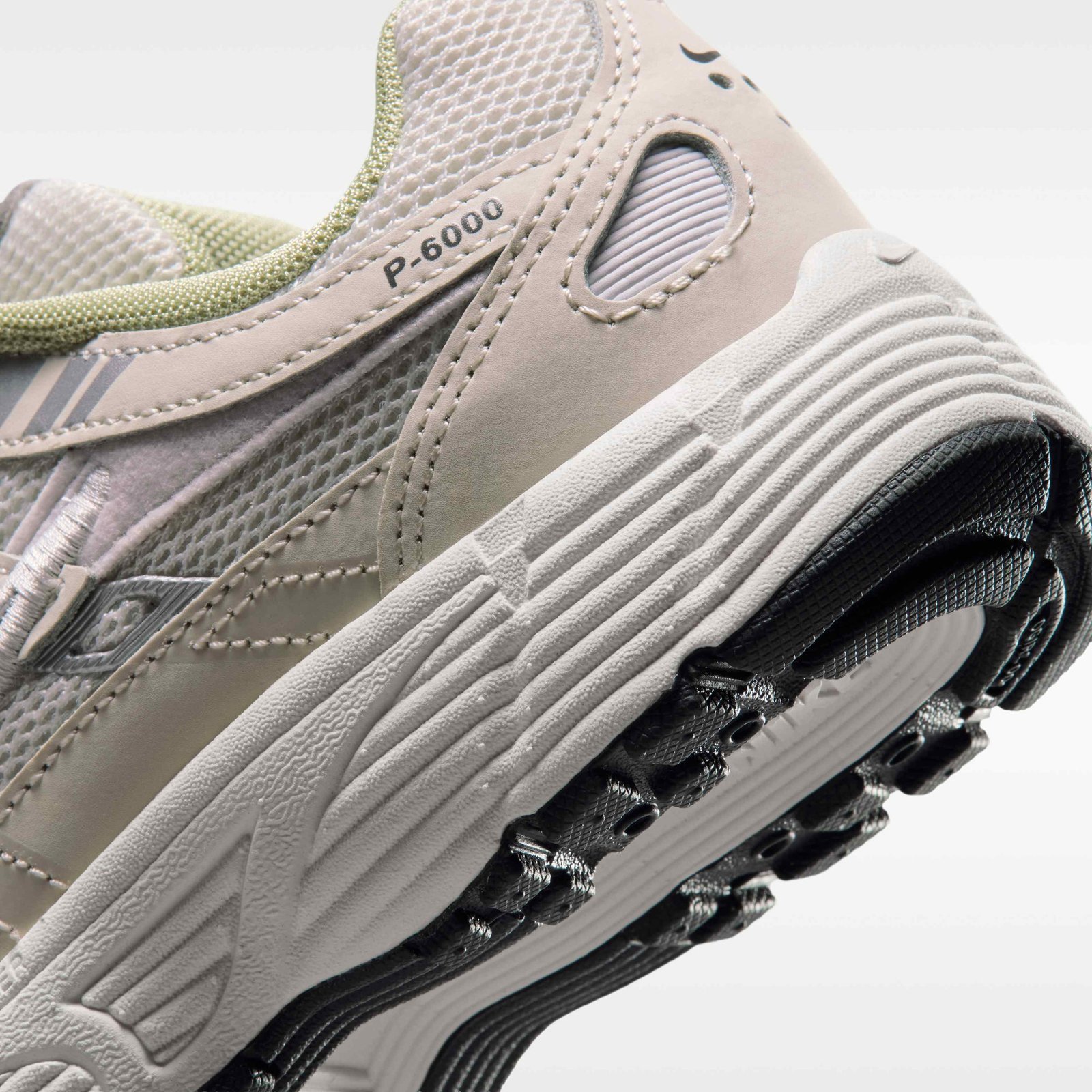 Nike P-6000 Younger Kids' Shoes - Platinum Tint/Sail/Anthracite/Metallic Silver - Image 8