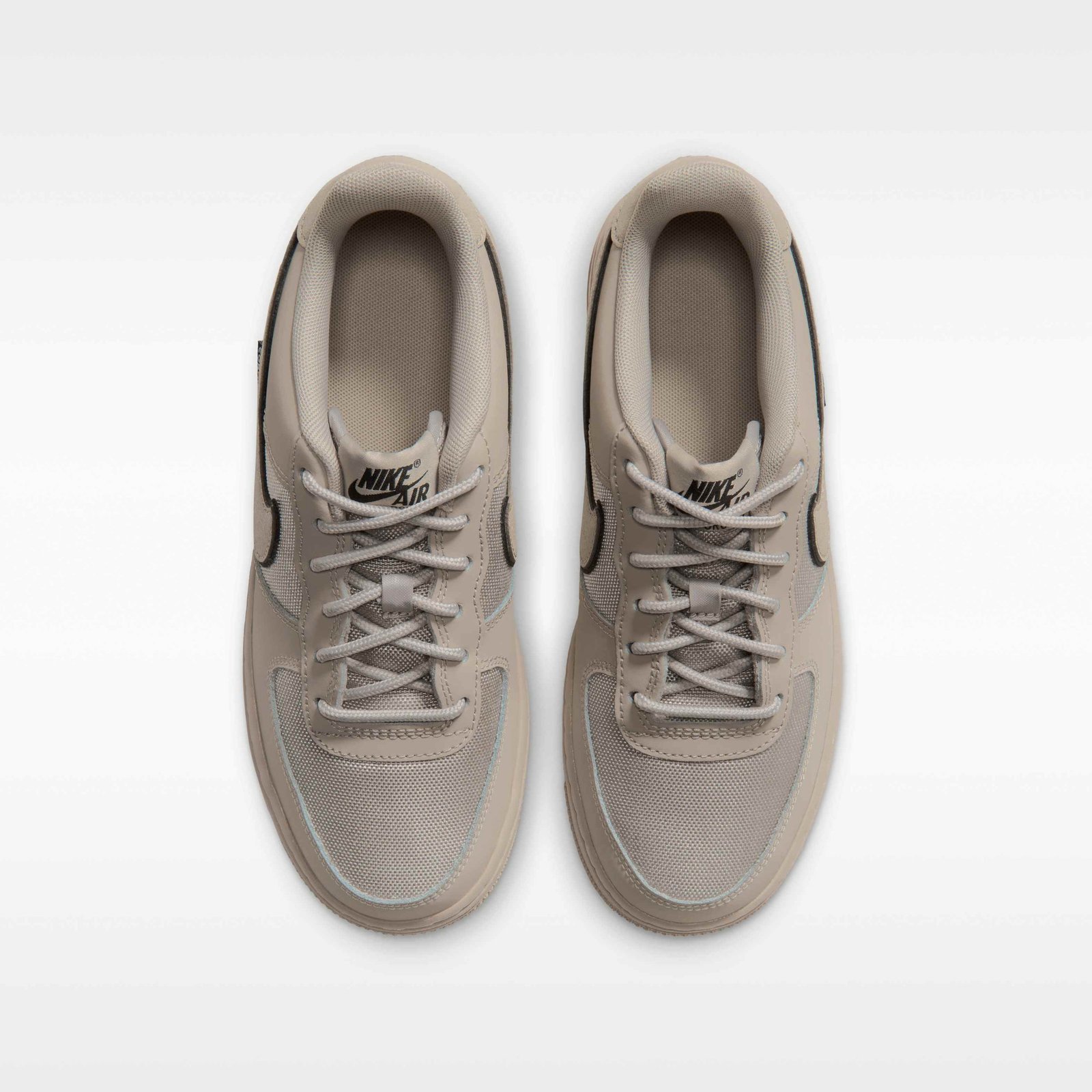 Nike Air Force 1 Low LV8 Older Kids' Shoes - Cream II/Black/Cream II - Image 4