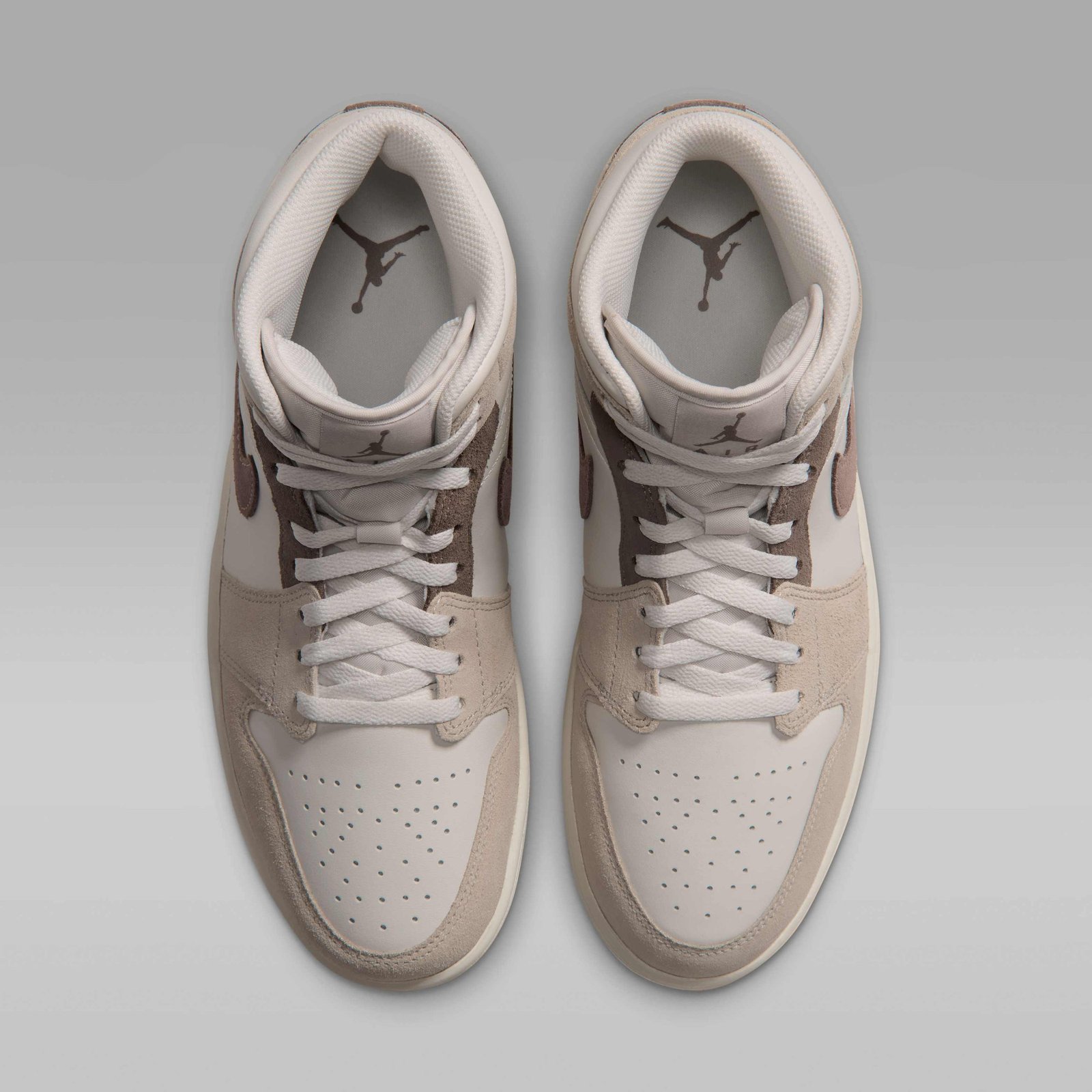 Air Jordan 1 Mid SE Men's Shoes - Phantom/Cream II/Mink Brown - Image 4
